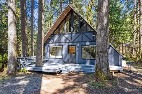 76122 NE 122nd St, Skykomish, WA 98288