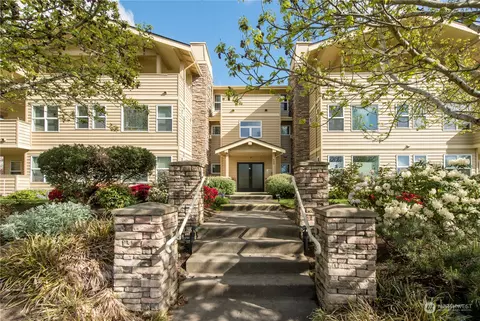 430 SW 156th St #102, Burien, WA 98166