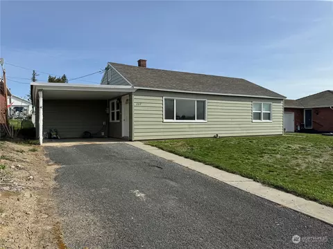 207 E 6th St, Lind, WA 99341