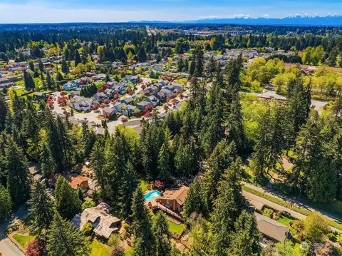 View/Area - 17617 8th Ave W, Bothell, WA 98012 photo 2 of 4