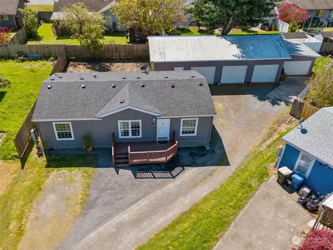 1901 Fox Glove Ln, Centralia, WA 98531