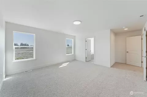 Bedroom - 604 Pagget Ave, Winlock, WA 98596 photo 2 of 4