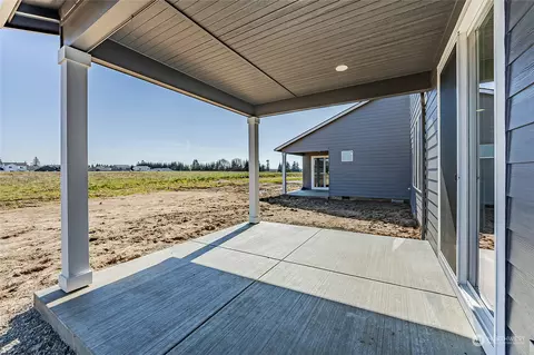 Exterior - 604 Pagget Ave, Winlock, WA 98596 photo 5 of 8