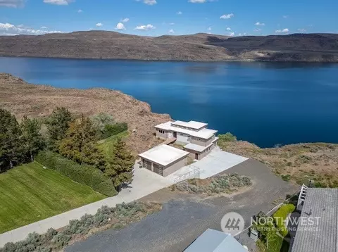 770 Lakeview Ave, Vantage, WA 98950