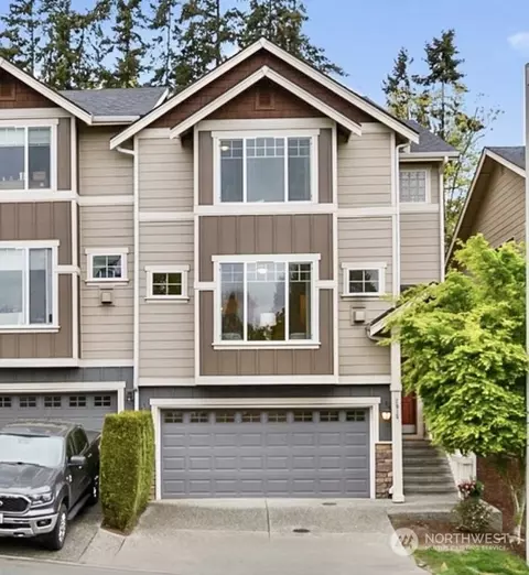 2915 Belmonte Ln, Everett, WA 98201