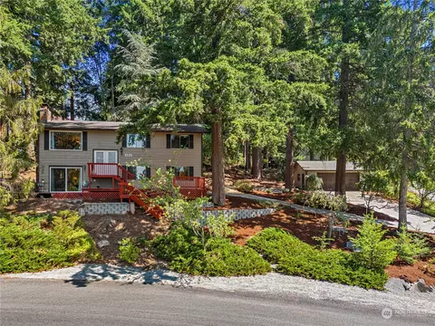 3525 96th Ave E, Edgewood, WA 98371