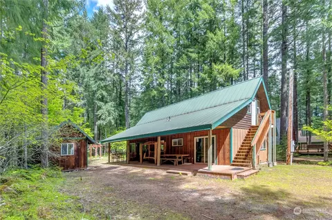 105 Aspen Ln, Packwood, WA 98361