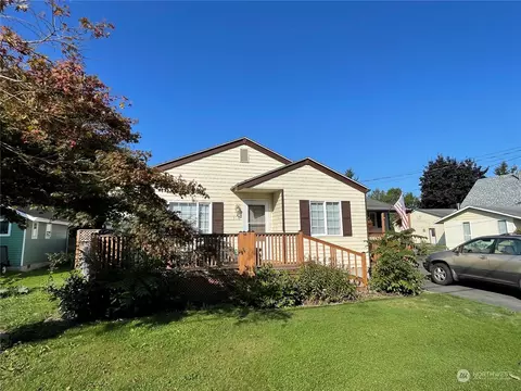316 S Washington St, Everson, WA 98247