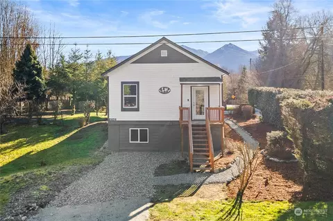 45940 Albert St, Concrete, WA 98237
