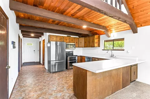 Kitchen - 6402 Goodwin Rd, Everson, WA 98247 photo 1 of 4