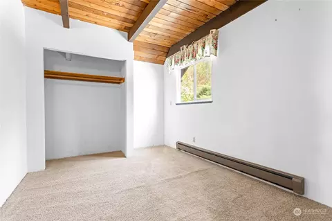 Bedroom - 6402 Goodwin Rd, Everson, WA 98247 photo 1 of 5