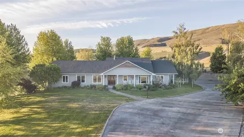321 Edgemont Loop Rd, Ellensburg, WA 98926