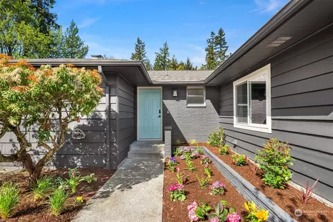 19500 84th Ave W, Edmonds, WA 98026