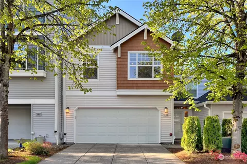 8711 NE 17th St #77, Vancouver, WA 98664