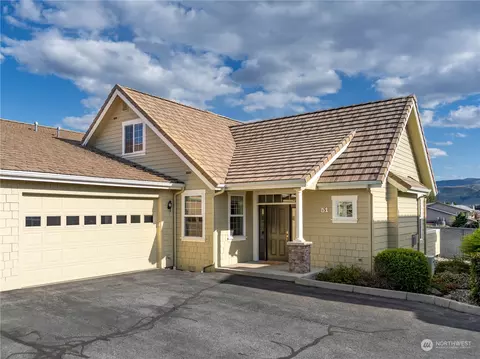 1494 Eastmont #51, East Wenatchee, WA 98802