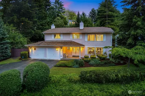 5700 137th Pl SE, Bellevue, WA 98006