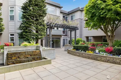 102 State St S #208W, Kirkland, WA 98033