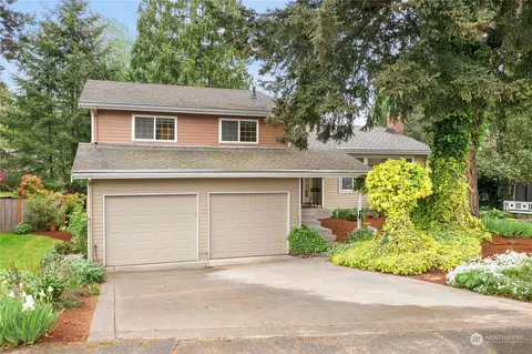 14118 77th Ave NE, Kirkland, WA 98034