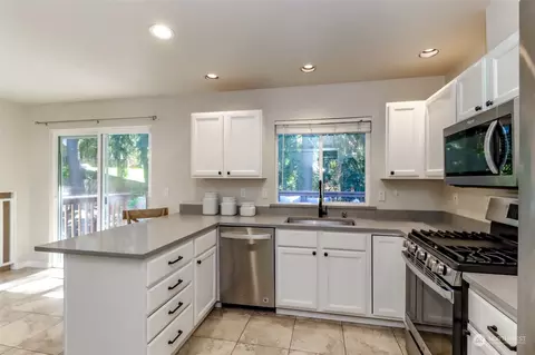 Kitchen - 16416 122nd Ct NE, Bothell, WA 98011 photo 2 of 6