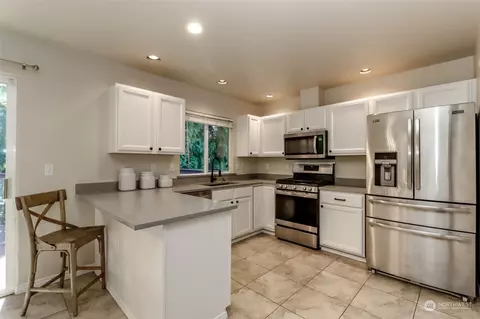 Kitchen - 16416 122nd Ct NE, Bothell, WA 98011 photo 1 of 6