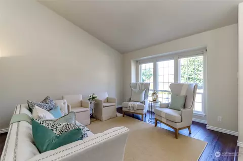 Bedroom - 16416 122nd Ct NE, Bothell, WA 98011 photo 1 of 6