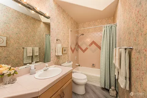 Bath - 179 Horizon View Dr, Sequim, WA 98382 photo 4 of 4