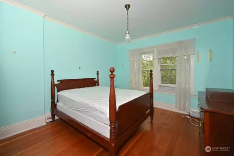 Bedroom - 714 20th Ave E, Seattle, WA 98112 photo 2 of 3
