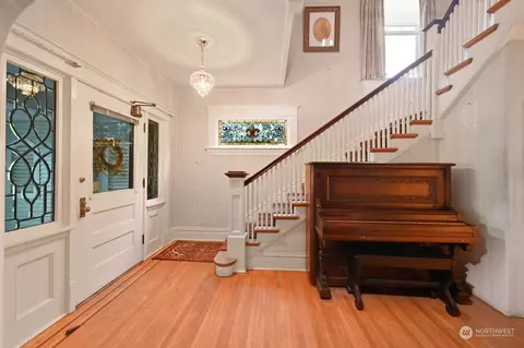 Entry Way - 714 20th Ave E, Seattle, WA 98112 photo 3 of 5