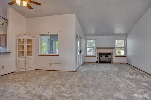 Living - 852 E Cedar St, Sequim, WA 98382 photo 1 of 2