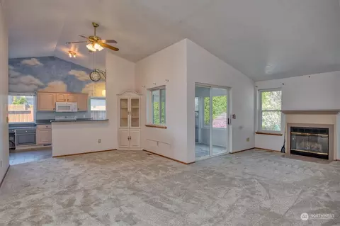 Bedroom - 852 E Cedar St, Sequim, WA 98382 photo 1 of 7