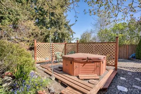 Exterior - 852 E Cedar St, Sequim, WA 98382 photo 5 of 12
