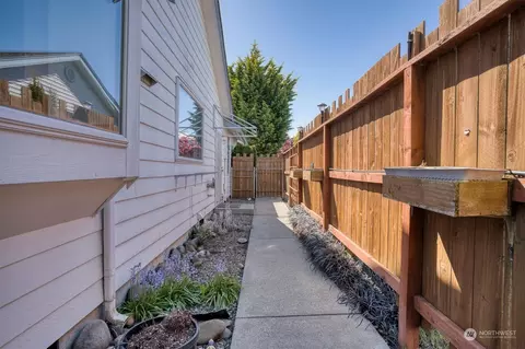 Exterior - 852 E Cedar St, Sequim, WA 98382 photo 8 of 12