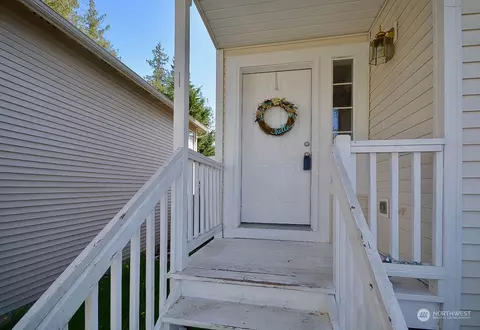 Exterior - 1218 185th St E, Spanaway, WA 98387 photo 4 of 9