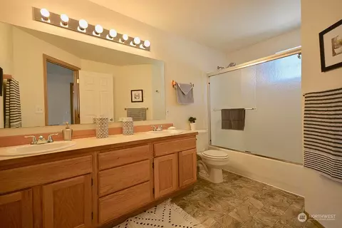 Bath - 1218 185th St E, Spanaway, WA 98387 photo 3 of 3