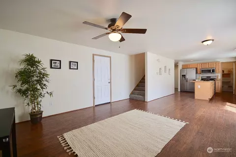Bedroom - 1218 185th St E, Spanaway, WA 98387 photo 2 of 3