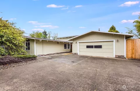 2115 Westlake Dr SE, Lacey, WA 98503