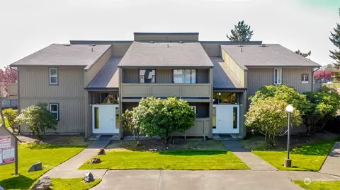 6112 N 15th St #F202, Tacoma, WA 98406