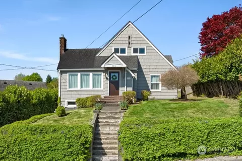 703 N M St, Aberdeen, WA 98520