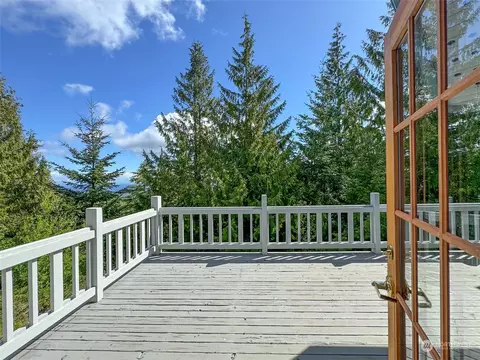 Exterior - 972 Doe Run Rd, Sequim, WA 98382 photo 4 of 9