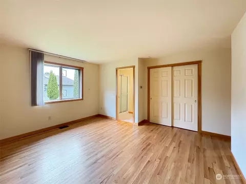 Bedroom - 972 Doe Run Rd, Sequim, WA 98382 photo 4 of 4