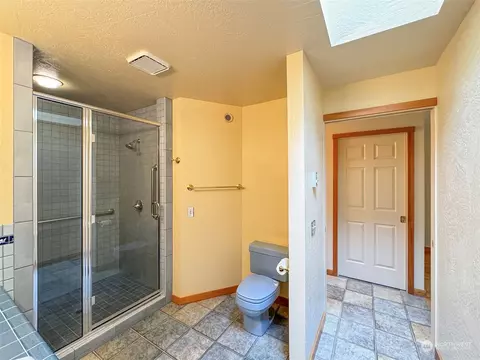 Bath - 972 Doe Run Rd, Sequim, WA 98382 photo 2 of 6