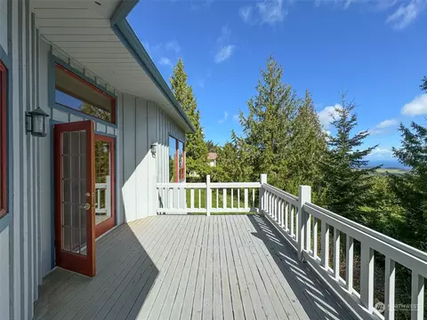Exterior - 972 Doe Run Rd, Sequim, WA 98382 photo 5 of 9