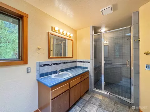 Bath - 972 Doe Run Rd, Sequim, WA 98382 photo 1 of 6