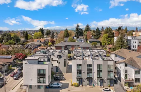 View/Area - 4210 Evanston Ave N #D, Seattle, WA 98103 photo 5 of 6
