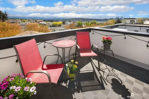 Other - 4210 Evanston Ave N #D, Seattle, WA 98103 photo 4 of 6