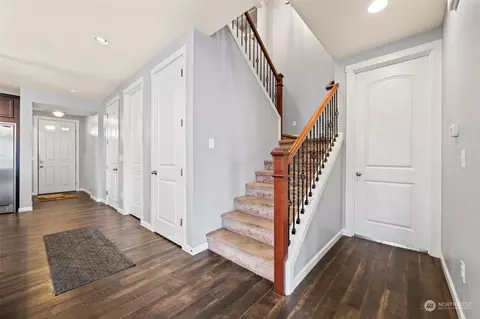 Entry Way - 217 Gipple St NE, Orting, WA 98360 photo 2 of 3