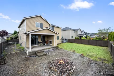 Exterior - 217 Gipple St NE, Orting, WA 98360 photo 5 of 7