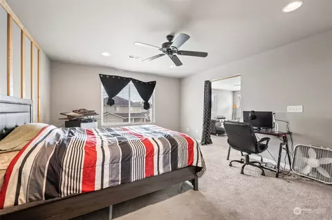 Bedroom - 217 Gipple St NE, Orting, WA 98360 photo 7 of 10