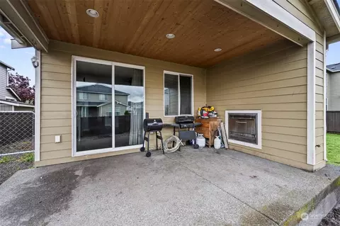 Exterior - 217 Gipple St NE, Orting, WA 98360 photo 4 of 7