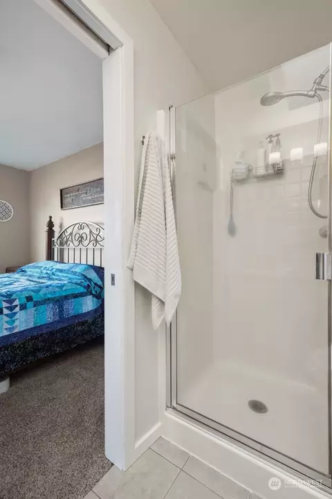 Bath - 314 Icey St SW, Orting, WA 98360 photo 2 of 3